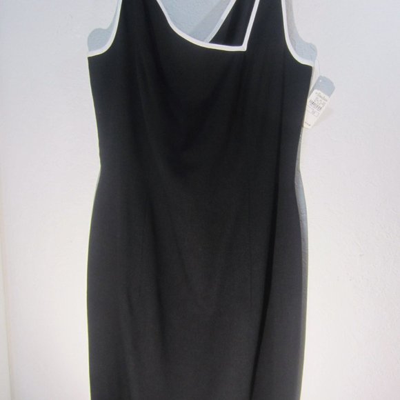 semi-Backless Cocktail/ party-Dress - Picture 1 of 7